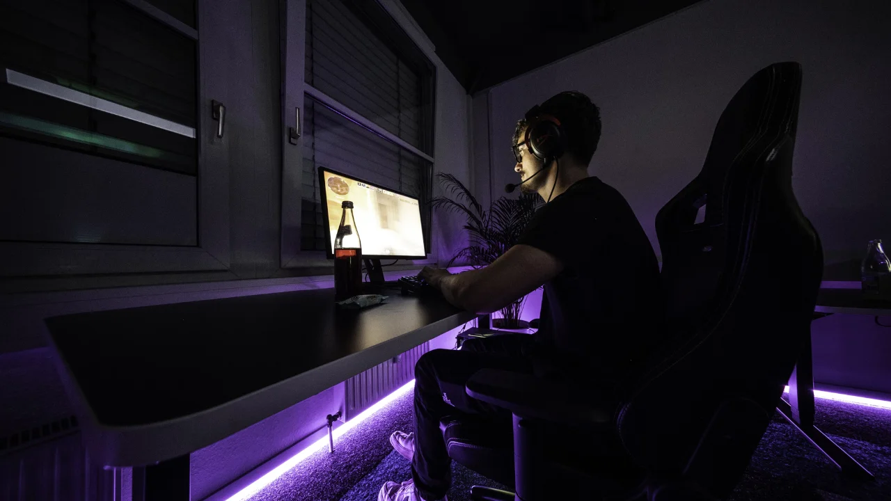 Imagem Ilustratica: Jogador de CS2 / Fonte: UnSplash